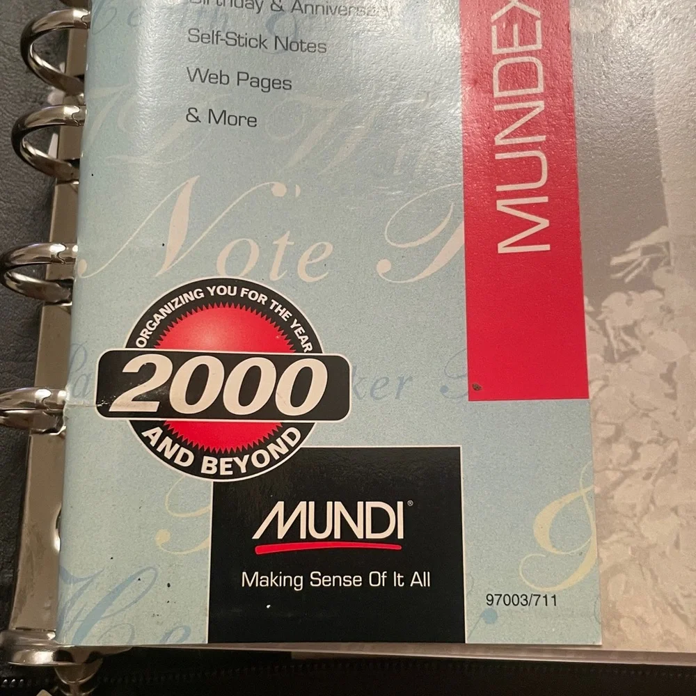 MUNDI Black Zip Planner Business Organizer Agenda Tracker Ring Binder Zip Book